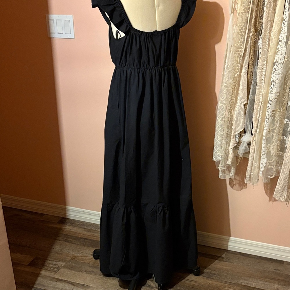 Universal Thread Black Ruffle-Shoulder Maxi Dress